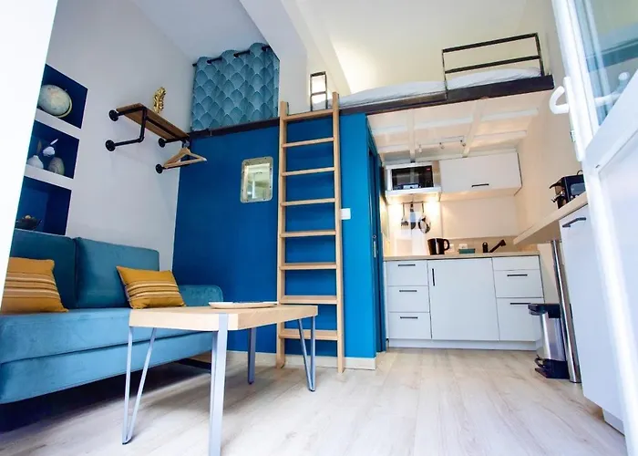 Апартаменты Tiny Stud