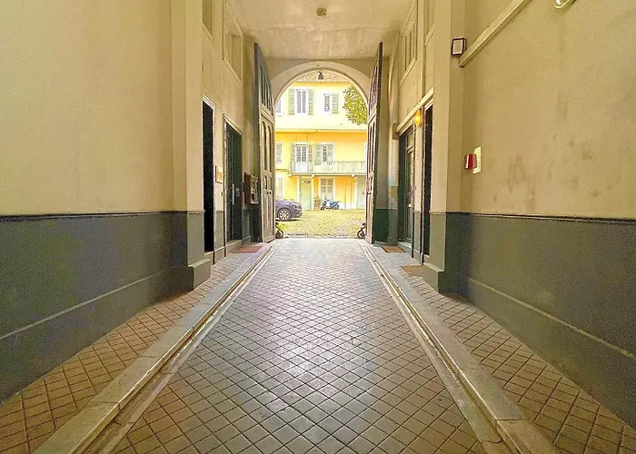 Апартаменты Tiny Stud По